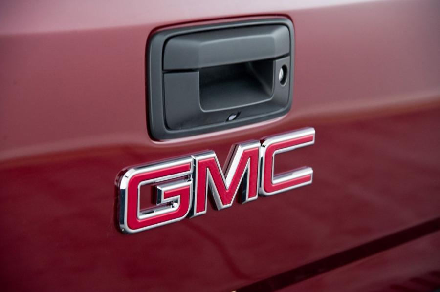  GMC Sierra SLT Crew Cab 2014 года  (фото 34 из 167)